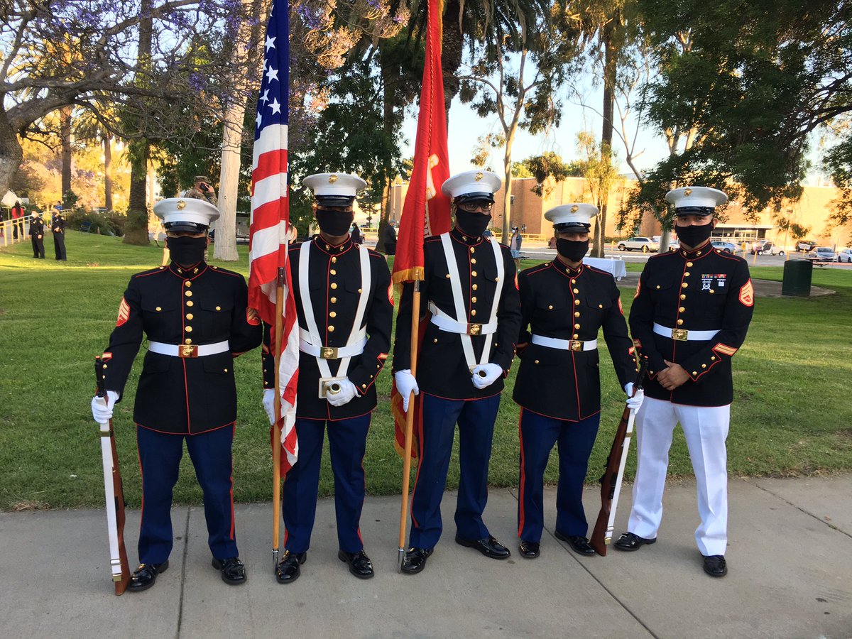 LASDMET's tweet photo. Happening now the #lasdmet roadshow is @LosAngelesVA for Salute to Hero’s tribute. Many agencies involved!Thank you to our often times unsung hero’s. #firstresponsders #lasdcares https://t.co/zY2SAEXgaZ
