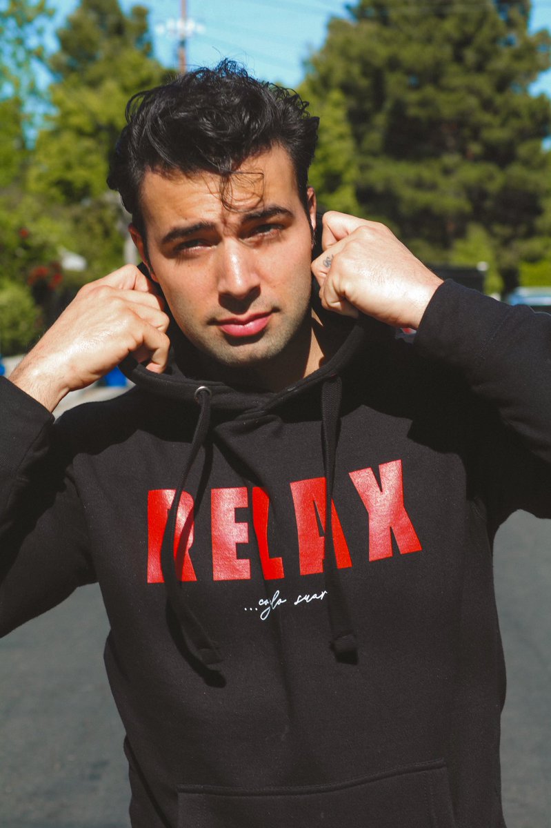 jencarlosmusic's tweet photo. Half of me is ready for Summer and the other half knows we got 3 more months of quarantine. #Relax ☀️💦 https://t.co/LOaNv6RoIU