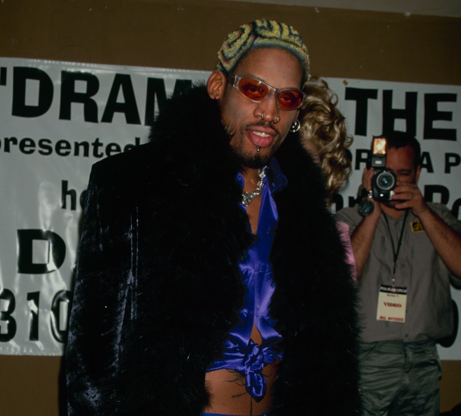 Happy birthday dennis rodman, a true fuck all them icon 