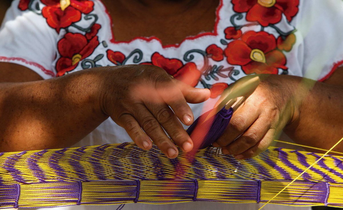 Los artesanos de #PuertoMorelos, Leona Vicario, Central Vallarta y Delirios juegan un papel fundamental al transmitir y salvaguardar la identidad de nuestro municipio. Desde casa nos demuestran su disciplina para seguir creando su arte. #UnidosyFuertes