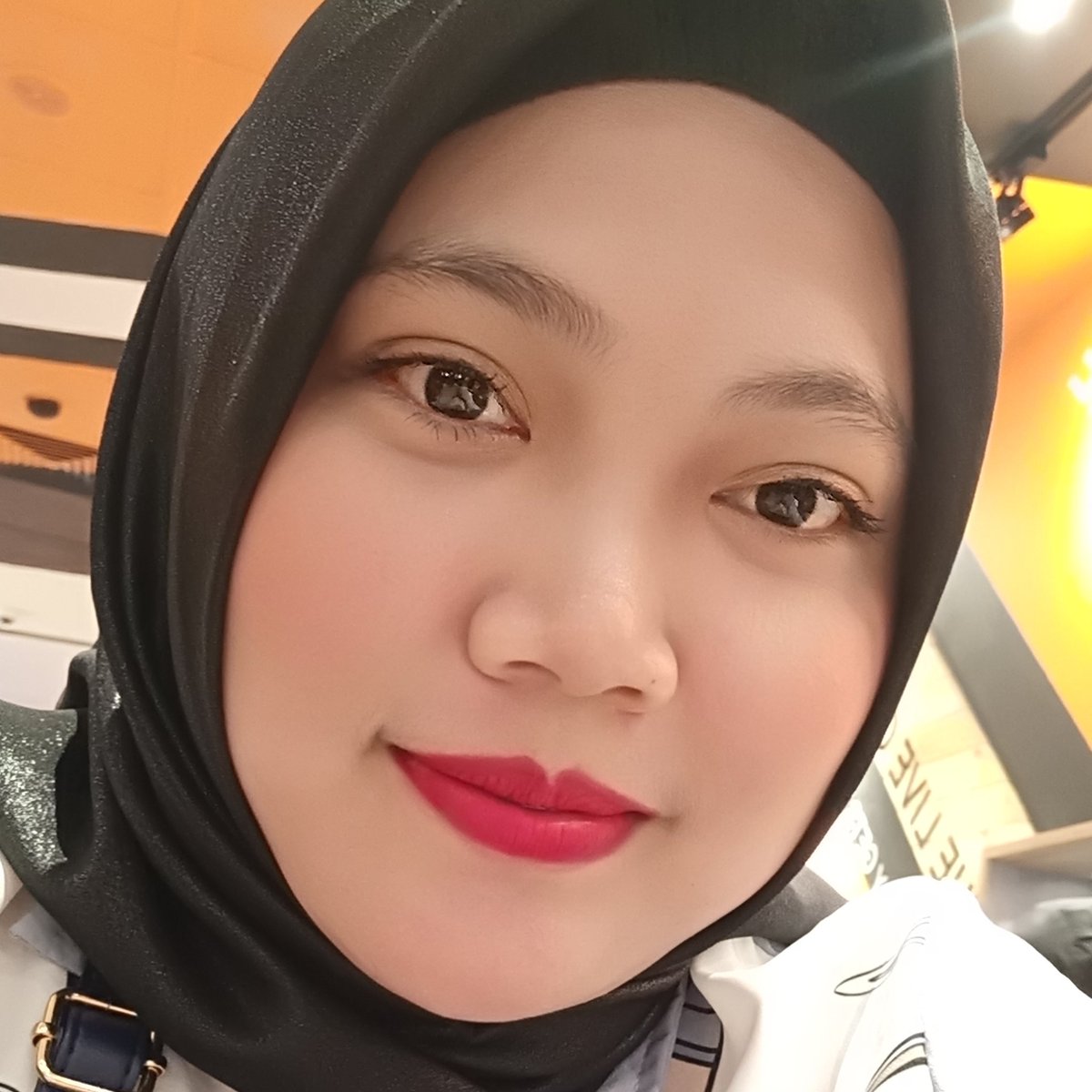 Ulhy Maulina tweet media