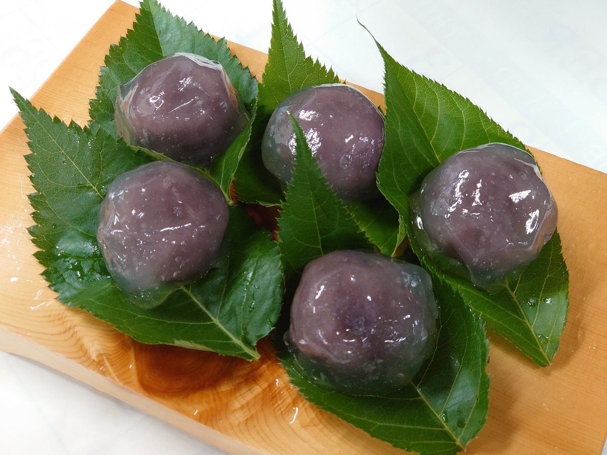 御菓子司 久乃屋 Twitterren くず桜 はじめました 吉野本葛と北海道十勝小豆に砂糖を加えた 三種類の材料のみで作られた 上質な素材を充分に生かした夏の和菓子です 和菓子 和菓子屋 和菓子職人 上生菓子 くず桜 くずまんじゅう 茶道 お茶菓子 夏菓子 御菓子司 久乃屋 Twitterren くず桜 はじめました 吉野本葛と北海道十勝小豆に砂糖を加えた 三種類の材料のみで作られた 上質な素材を充分に生かした夏の和菓子です 和菓子 和菓子屋 和菓子職人 上生菓子 くず桜 くずまんじゅう 茶道 お茶菓子 夏菓子