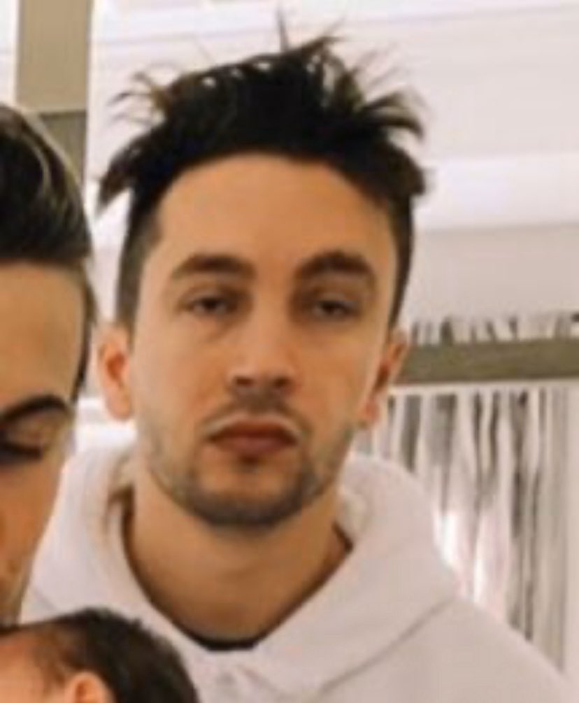 Random pictures/gifs of Tyler Joseph (sometimes feat. Josh Dun): A very necessary thread
