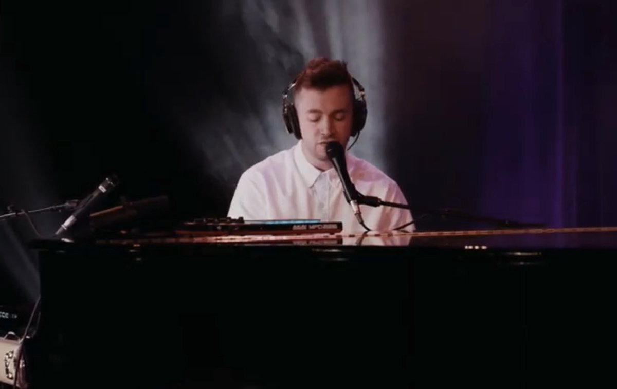 Random pictures/gifs of Tyler Joseph (sometimes feat. Josh Dun): A very necessary thread