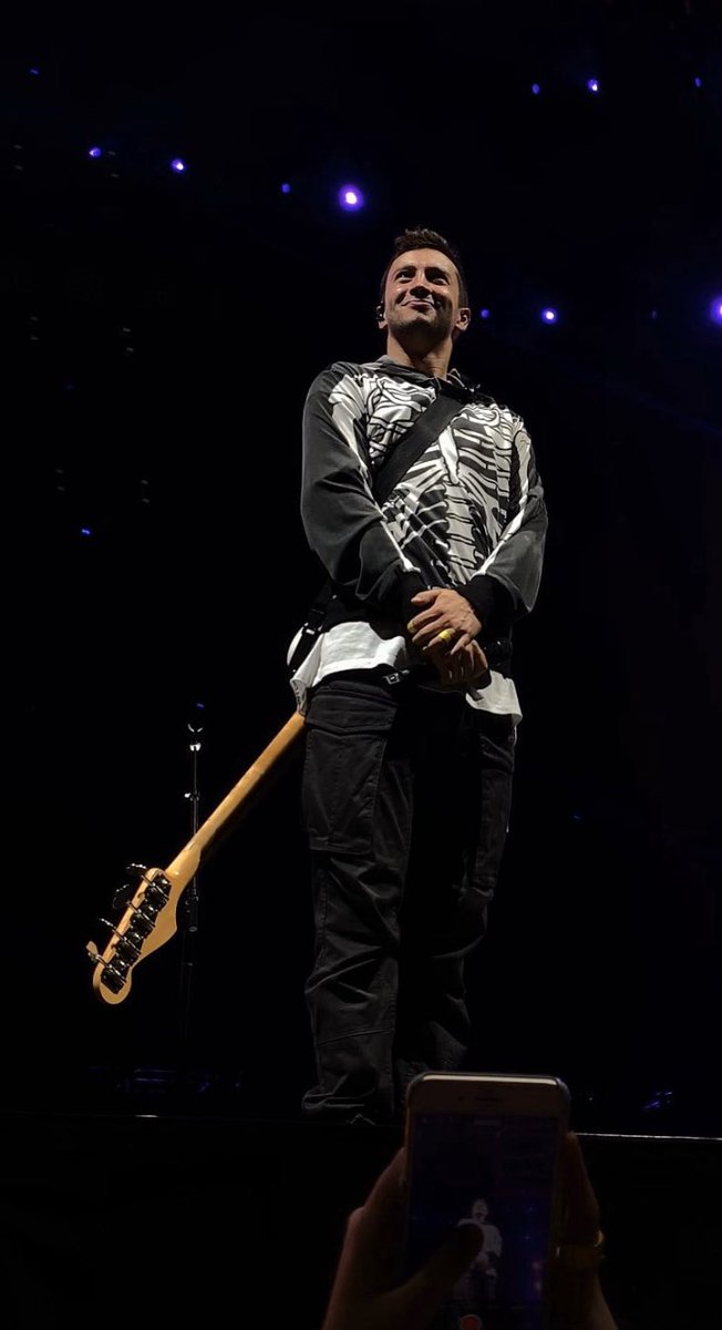Random pictures/gifs of Tyler Joseph (sometimes feat. Josh Dun): A very necessary thread