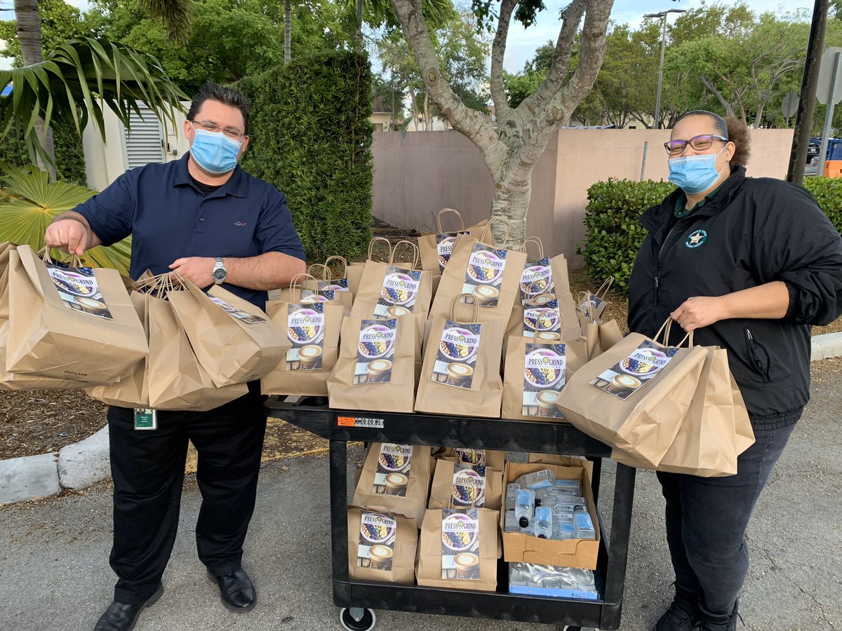pressgrindcafe's tweet photo. Working overtime tonight to feed the hard working BSO Deputies &amp; staff at the 911 dispatch Ctr in Subrise FL #heroesworkhere #alwaysonduty @BrowardSherrif @bsosherifftony #community #supportlocal #smallbusiness https://t.co/WpFHlKSscC