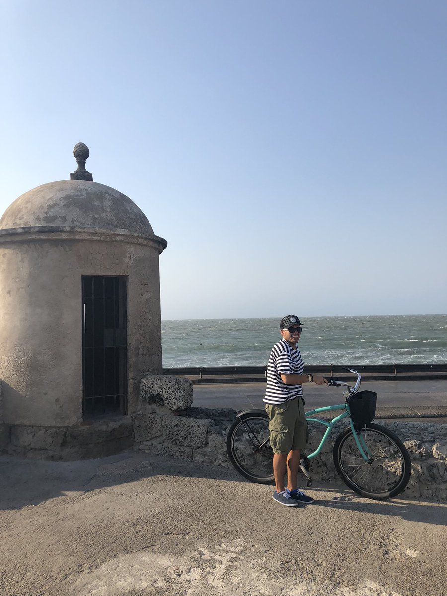 andycortina_s's tweet photo. #ViajemosDesdeCasa gracias @rebo_lily yo los invito a viajar por Cartagena, Colombia
Porque el riesgo de ir a Colombia, es que te quieras quedar en ella!
#Cartagena #viajar #yoviajo #colombia https://t.co/oUwot6FuDw