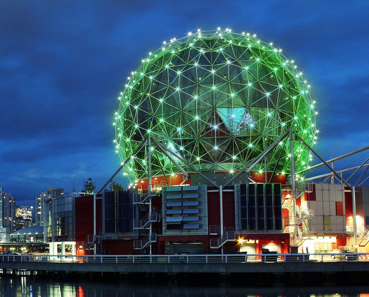 scienceworldca's tweet photo. The dome lights will be green tonight in support of #CeliacAwarenessMonth. Celiac disease affects 1 in 100 Canadians, and may have atypical symptoms, including poor bone health, anemia, and reproductive problems. Learn more: https://t.co/QARTKDOOnI
#CeliacUnited #GetYourGlowBack https://t.co/PN31xrSNax
