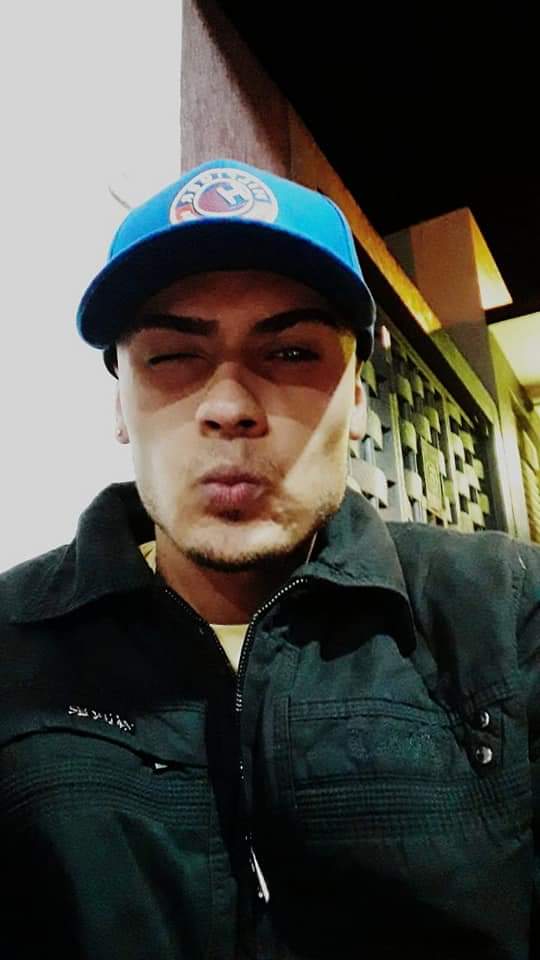 PrettoPrimo's tweet photo. Paee ée bonéttO ' 😎 https://t.co/mrX93pNe5G
