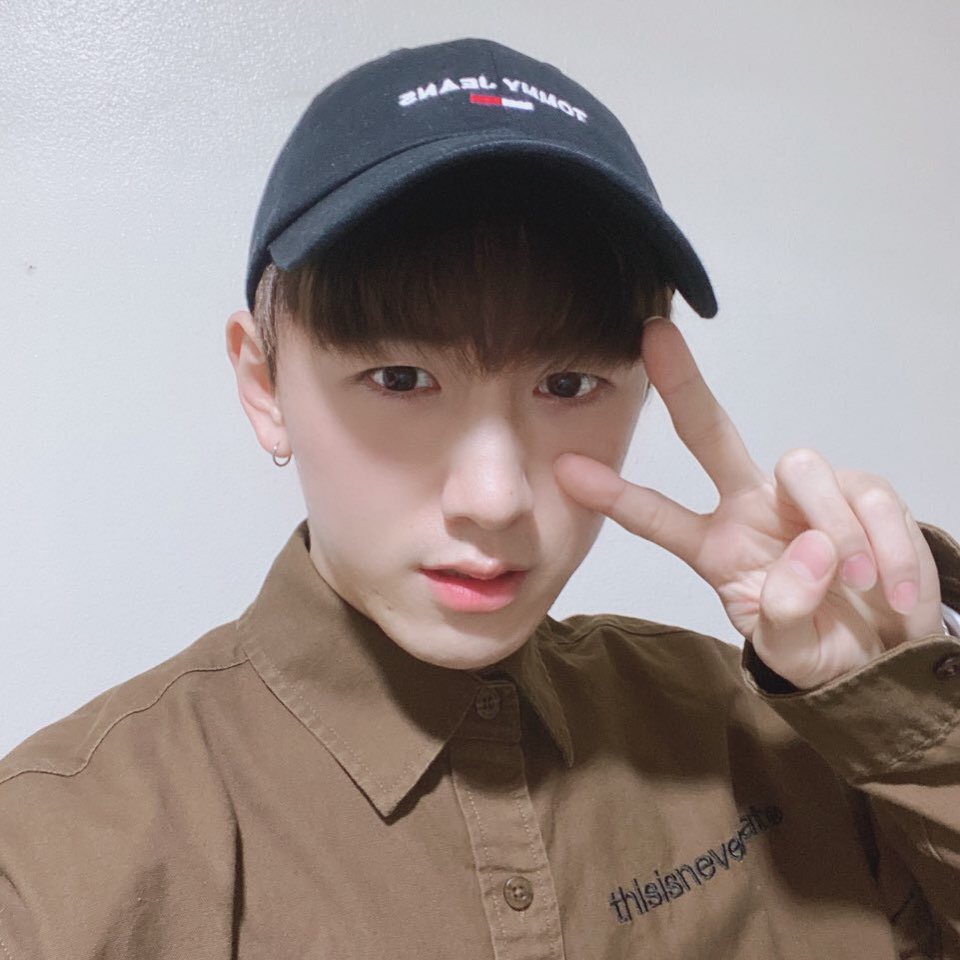 ARGON_JP's tweet photo. [#ロエル] 今日も一日ファイト👍A-RANGに会える日まであと少しですね🤗✨

#ARGON #アルゴン #아르곤 https://t.co/VA0qUhHzIb