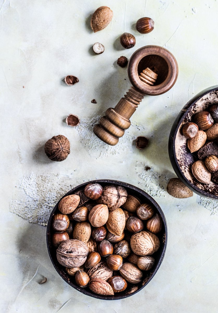 TariApp's tweet photo. Searching for a healthy snack option? Grab a handful of nuts for a good source of healthy fat, protein and fiber. Head to Health Line to learn nine healthy nuts you should try today. Snack away 🥜  https://t.co/H9ADnHRdoe https://t.co/SQKqujGc5Y