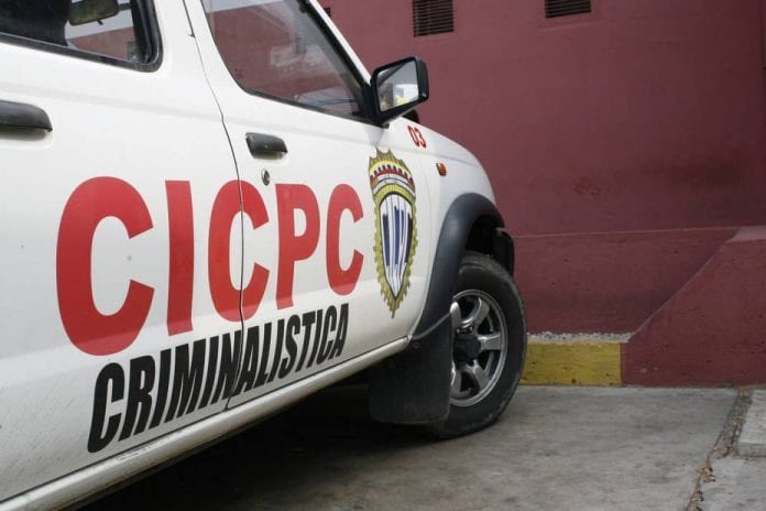 DouglasRicoVzla's tweet photo. #Cicpc detuvo jardinero por hurto en viviendas de Maracay. 
https://t.co/scyTmgl8vy https://t.co/HFekoYXFXy