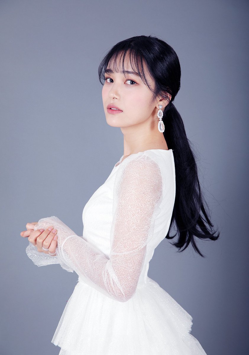 BrasilBusters's tweet photo. [📷] 14.05.20 - Fotos oficiais do single-album 'Paeonia'

JiSoo 💙

#Busters #버스터즈 #피오니아 #Paeonia #버스터즈_컴백 #Busters_COMEBACK #StreamPaeonia https://t.co/NwP3Q09oJn