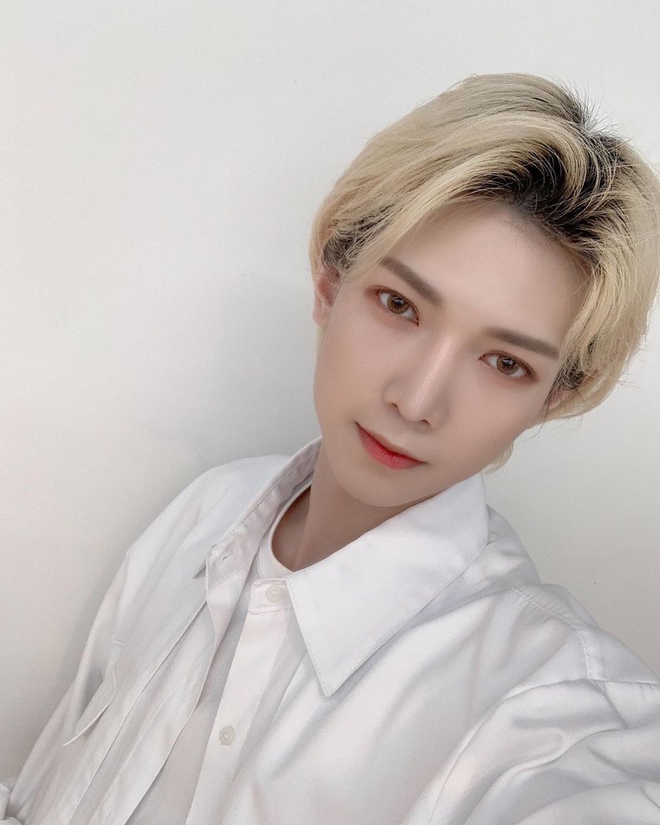 Are you a dictionary? Cause you're adding meaning to my life. #YEOSANG  #여상  #ATEEZ    #에이티즈    @ATEEZofficial