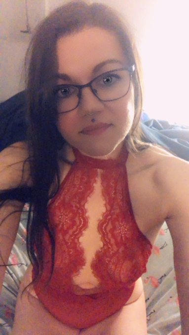 Want access to my onlyfans but don&rsquo;t want to pay? Follow me and send me a DM for a chance to win 30 days