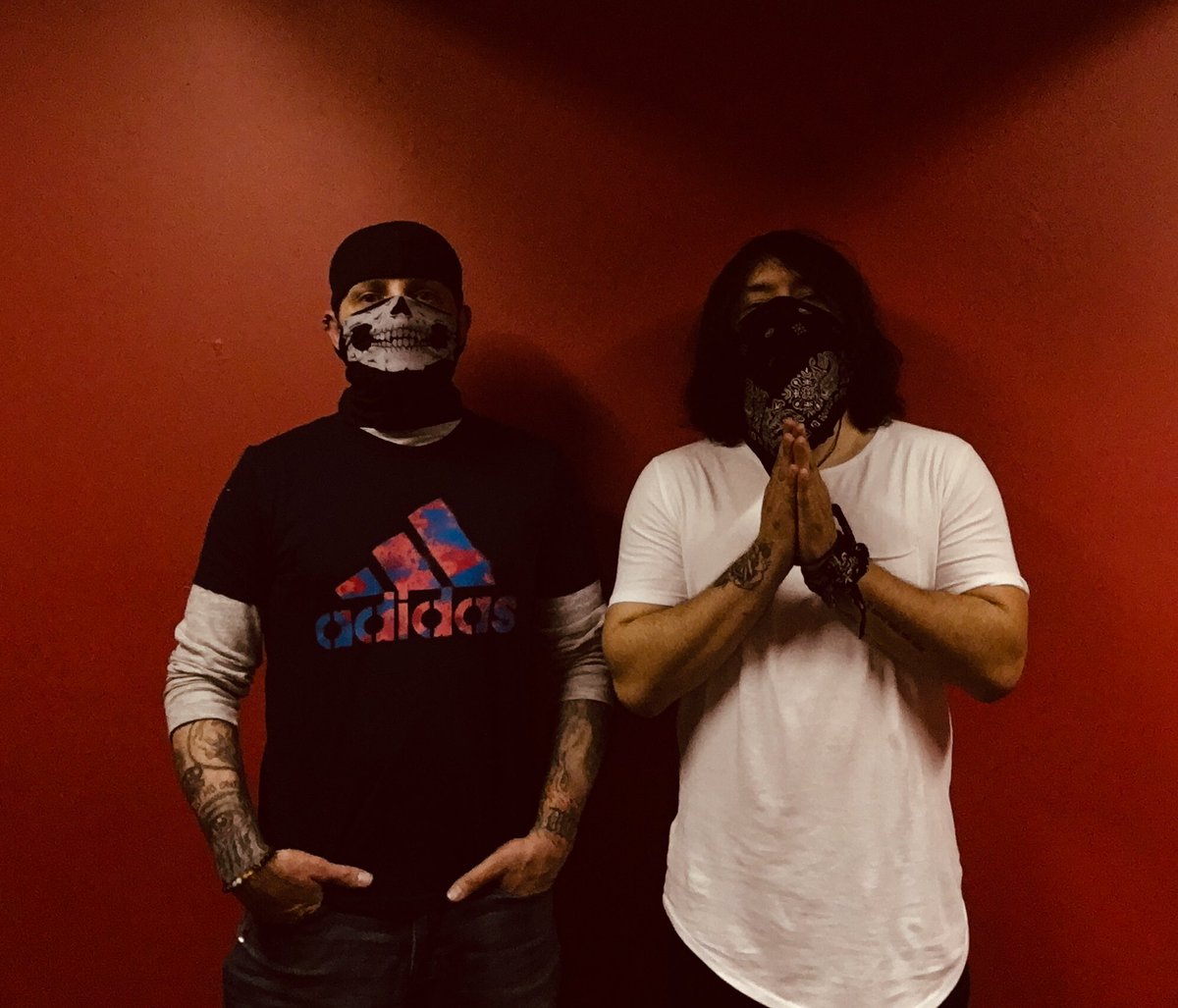 _JohnRyder_'s tweet photo. @plsticme &amp; @_JohnRyder_  #rocknroll #metal #band #HardRock #alternative https://t.co/Ug6X40Ttfr