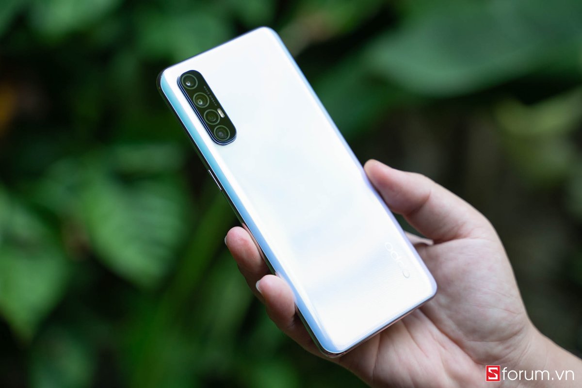 oppopronguyen00's tweet photo. #cellphones #oppo #opporeno #opporeno3pro @oppopronguyen00
CellphoneS News: Oppo Reno 3 Pro features Gorilla Glass 5, using a 6.4-inch Super AMOLED panel with 1080 × 2400 resolution.
https://t.co/KOABfdoUKJ https://t.co/TSruUfhbsf