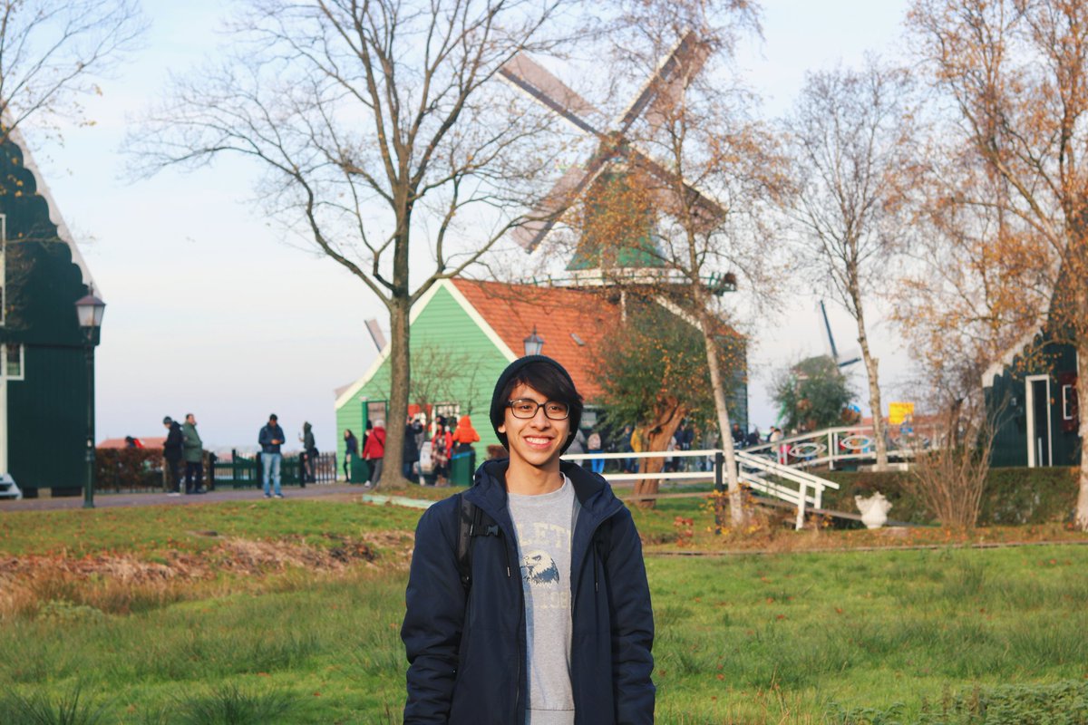 Datang sini kena lah ambil gambar background windmill. It was quite chilly & tourist ramai The entrance to the town is free but some museums kena bayar. Up to korang if nak masuk or not.