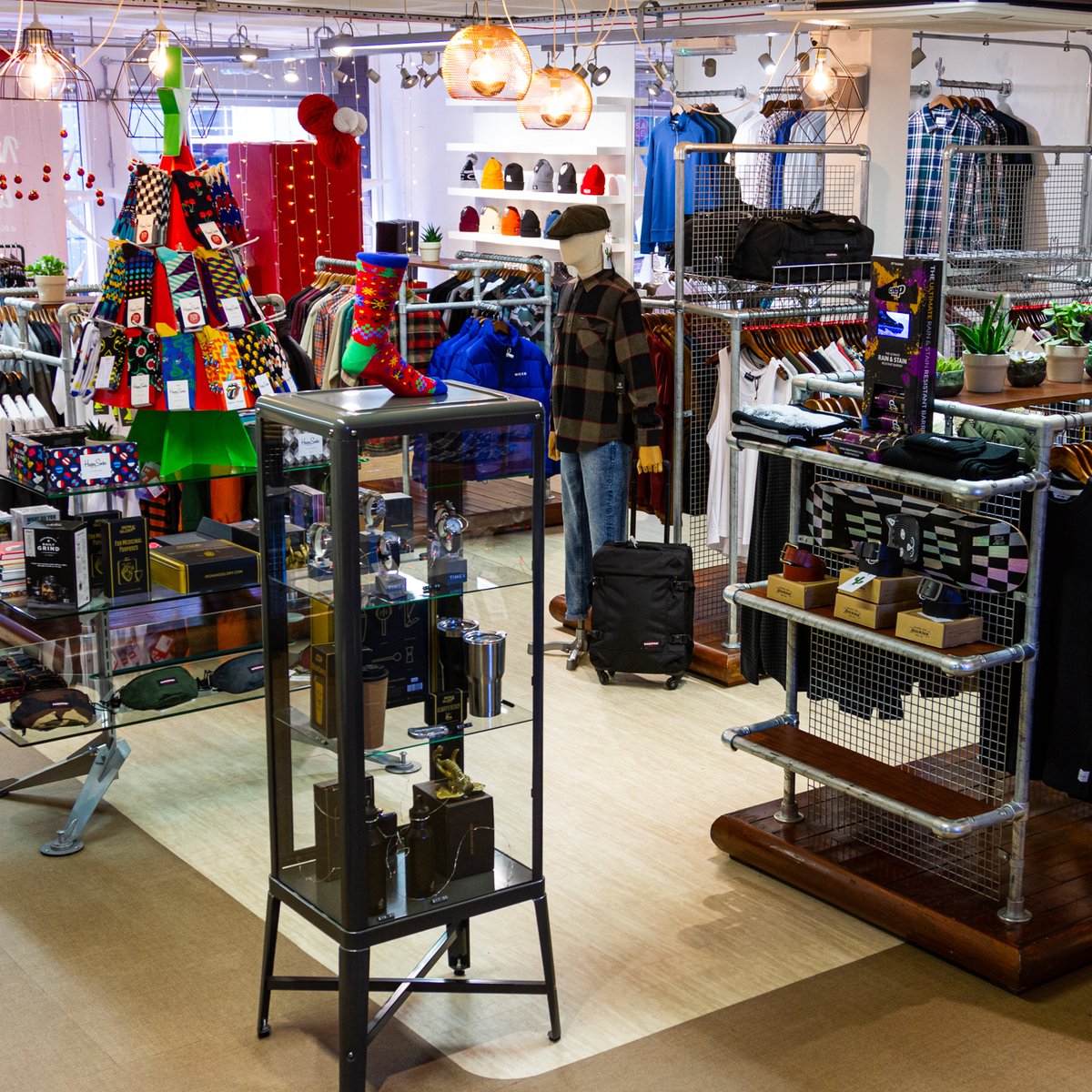 CactwsAber's tweet photo. Throwback Thursday! A look back to Christmas 2019 when the shop was full of presents ready for under your tree!
.
.
.
#throwbackthursday #tbt #christmas #christmas2019 #shop #cactws #menswear #fullshop #shopping #retail #brixton #happysocks #ripndip #crepprotect #nicce #farah https://t.co/xS5OtTGh15