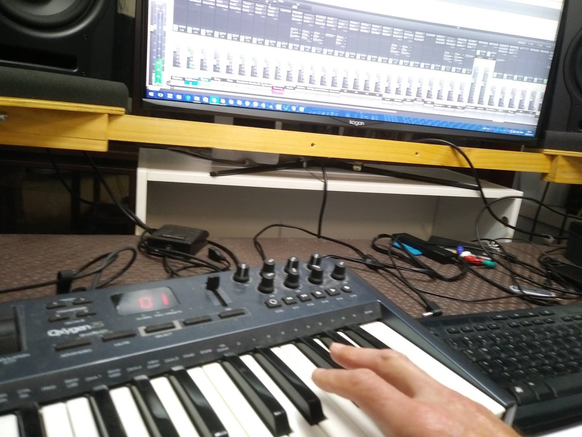 johncologon's tweet photo. Adding some keyboard to "Mist and Grey"
#keyboard #johncologon   #music #Newmusic #progrockmusic #progrock #progressiverock #recordoftheday #synth #mistyandgrey
#instamusic #guitaristsarebetter
#guitarlovers #musician #progressiverockcommunity 
#music_man #followme #follow https://t.co/3f0CJoAdRG