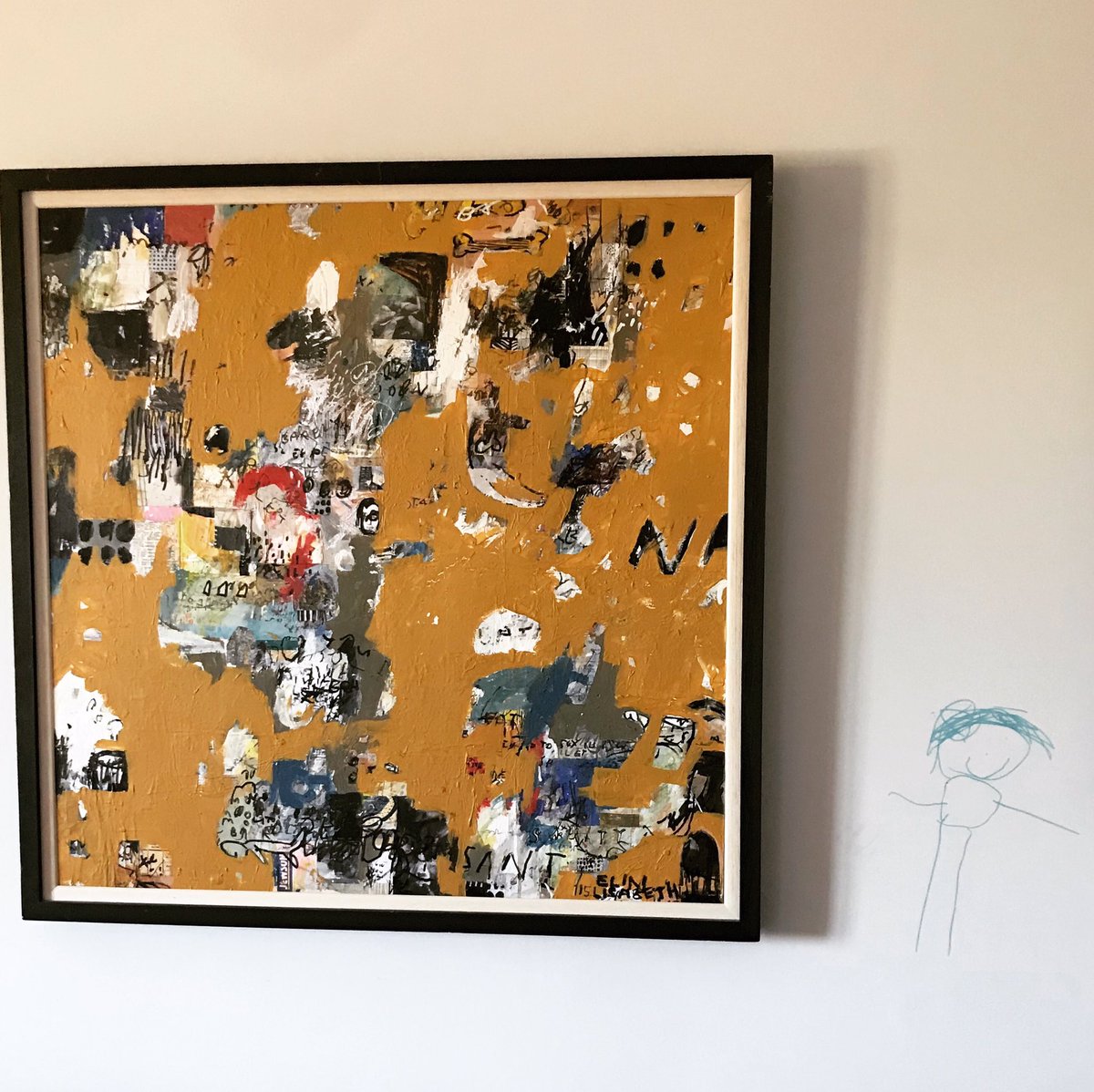 dylunio_swi's tweet photo. Wedi llwyddo i ffendio 5 person bach glas (hyd yma!) ar waliau/dodrefn/llenni yn y tŷ ddoe. #kidsdrawingsarethebest #art #abstract https://t.co/yXT3IkgsNK