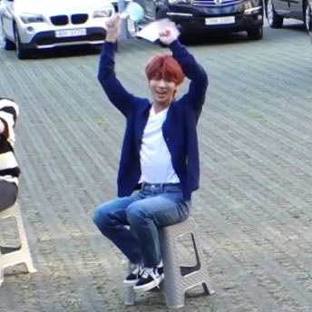moonwithIove's tweet photo. [cue STRAWBERRY SHORTCAKE OST] https://t.co/n9w6znG6Oa