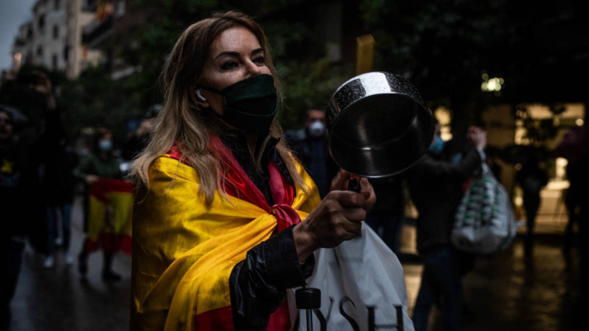 Un guión mil veces visto, en Chile, en Venezuela, en Bolivia...y ahora en España. 

Ocupados en desestabilizar

La extrema derecha ni acuerda, ni respeta, ni construye: o gobiernan ellos o desatan el caos.

la-u.org/dadme-el-poder… (la-u.org/dadme-el-poder…