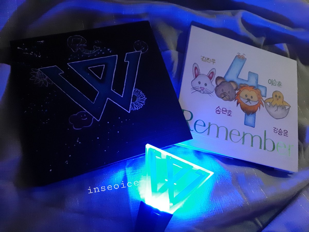 bb_wn_ehp's tweet photo. My WINNER 💙 @official_jinu_ @official_mino_ @official_hoony_ @official_yoon_ #PaintingREMEMBER_WINNER #강승윤 #이승훈 #송민호 #김진우 #위너 #WINNER #KANGSEUNGYOON #KIMJINWOO #SONGMINHO #LEESEUNGHOON https://t.co/bhJlJR5wwO