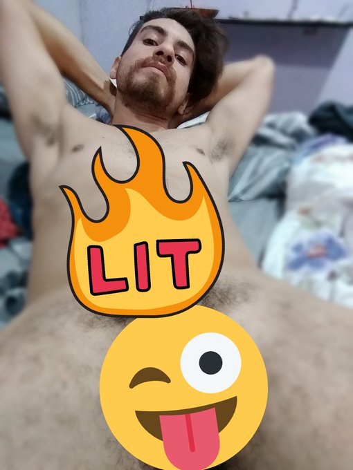 Buenas noches gente linda. Les gusta? Pueden dar like y RT para ver la foto sin censura 😏 https://t.