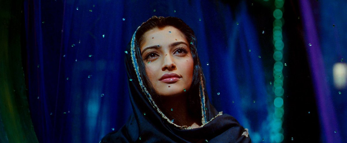 sonam kapoor as princess jasmine;a very much needed thread  @sonamakapoor 
