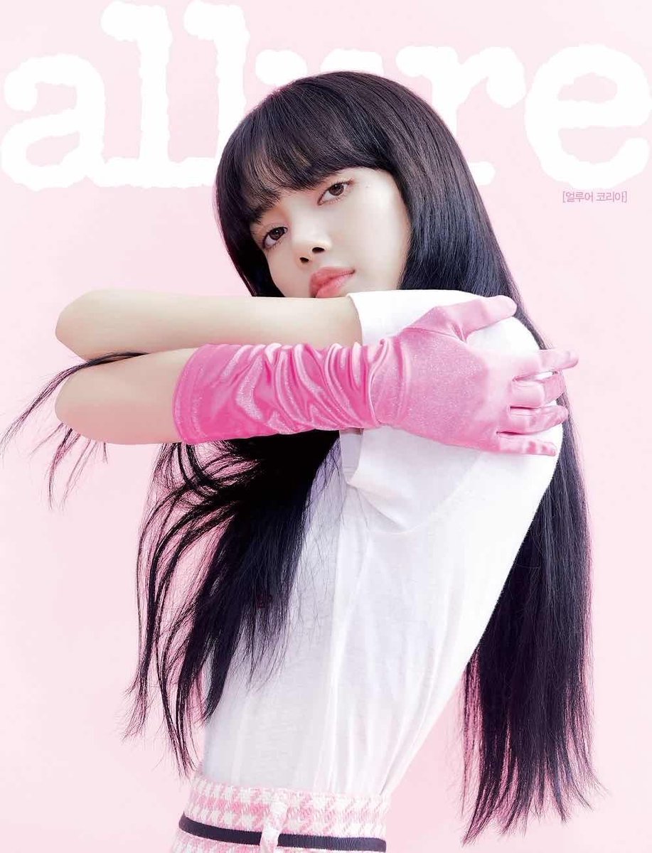 LISANATIONS_'s tweet photo. [UPDATE] 200514 — lisa is the new cover girl for allure korea, june issue! 

buy it here : 
🔗https://t.co/izfHfynvqB

#LISA #리사 #BLACKPINK #블랙핑크 #LALISA https://t.co/uhxmVbzn3H