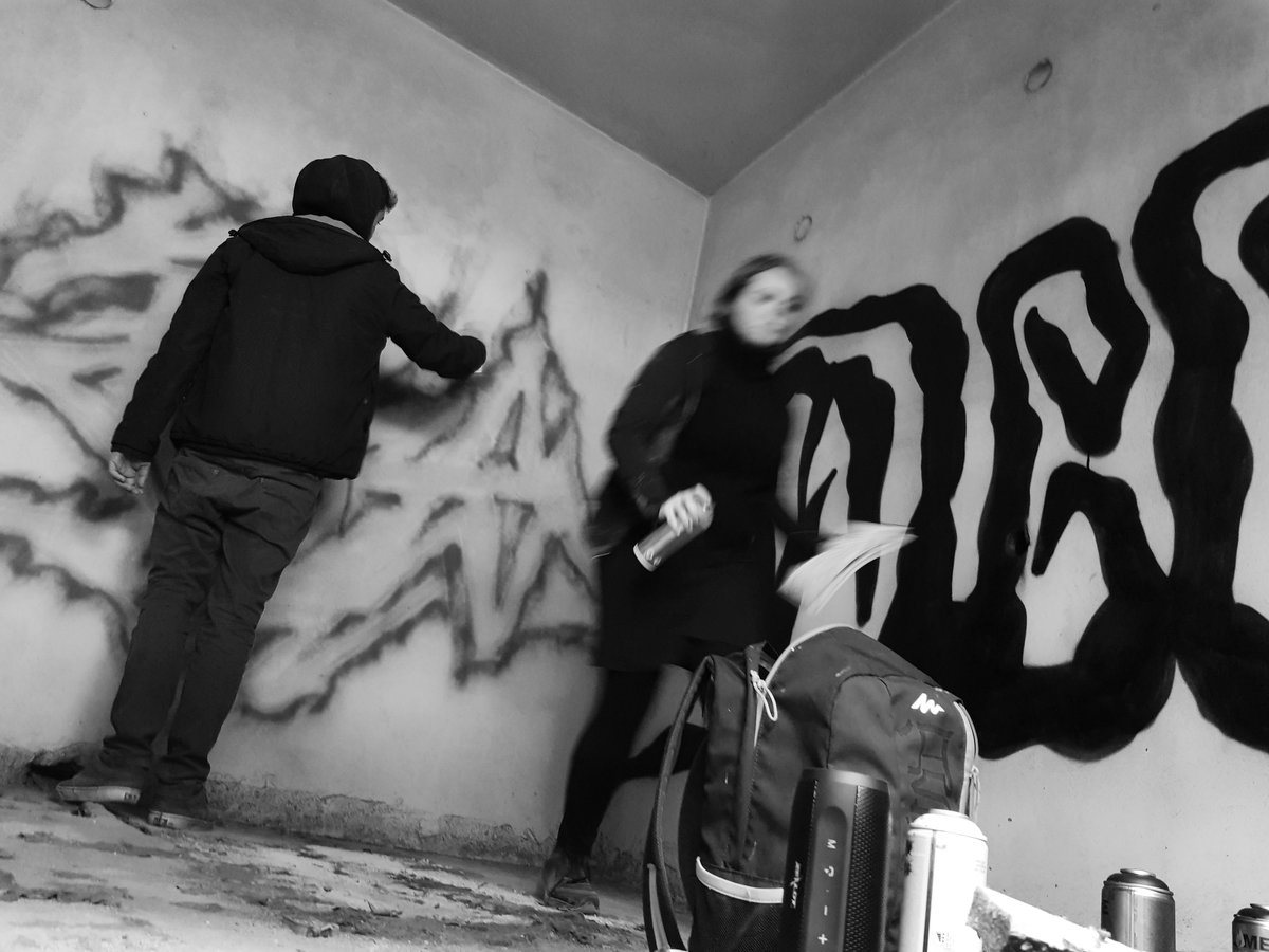 Check out my new blog post on how my life and #graffiti project <a href="/UrbanLivesIT/">Urban Lives</a> have changed since I've started to be a graffiti writer too 😎🛤💻📸 bit.ly/ULgraffitiblog…