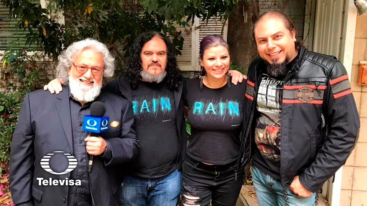 FahrenheitPara's tweet photo. Bored? Check out our Interviews on YouTube, You'll love it! 🔥
Like and Comment! 🤘
https://t.co/9a82sZxtO2
#FahrenheitParadox #Fahrenheit #PowerProgressiveMetal #LiveInterview #RAIN #Entreviste #Interview #MetalMexicano #HeavyMetal #Friends #Metal https://t.co/BEsn7TdIlQ