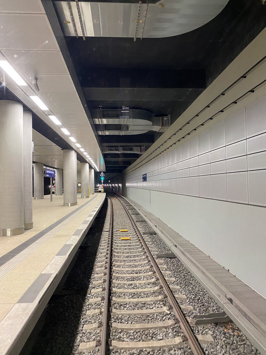 jo__andrews tweet media