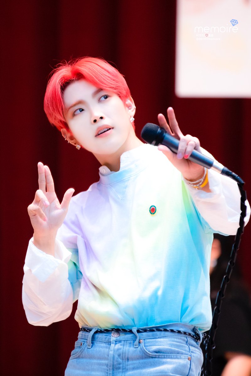 981107memoire's tweet photo. 1900616 목동 HQ💎

💫💫💫

#에이티즈  #ATEEZ  #김홍중 #홍중 #HONGJOONG 
@ATEEZofficial https://t.co/f7xJ5DaBsF