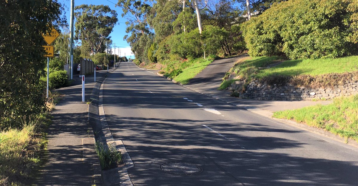 Kingborough Council is asking people who use Roslyn Ave between Beach &amp; Jindabyne roads, Kingston if they support a speed limit reduction to 40 km/h in an online survey until 8 June. Roslyn Ave is narrow &amp; uncomfortable to ride on but lower speeds may help oursay.org/kingborough-co…