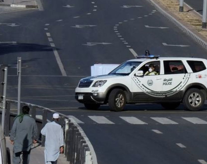 khaleejtimes's tweet photo. #Traffic alert: Police urge caution after #accident on #Dubai's #AlKhail Road
https://t.co/ospis0sS3k https://t.co/fdSWbPMoVj