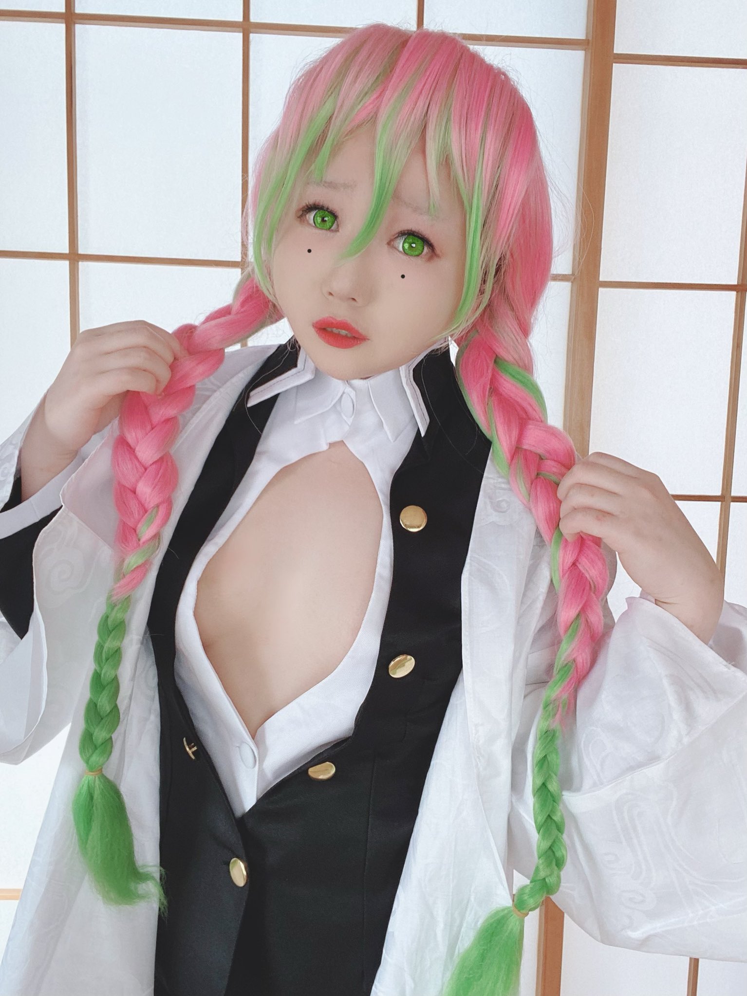 鬼滅の刃　甘露寺蜜璃　ウィッグ+おっぱいネオシスター付きコスプレ衣装フルセット 鬼滅の刃 甘露寺蜜璃 ウィッグ+おっぱいネオシスター付き