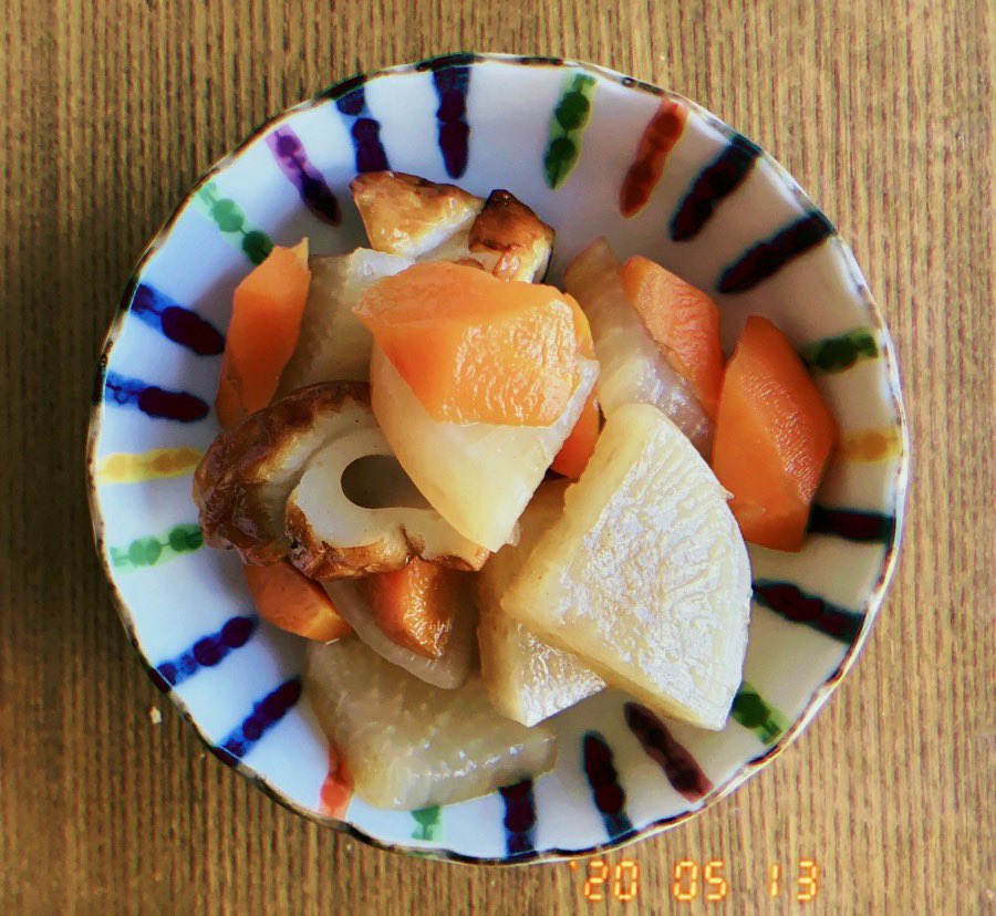 Sin0228fish's tweet photo. 昨日作った煮物がマジでウマウマだったので、
ｲｷってクックパッド投稿しちまったわメモとして

#自炊 https://t.co/eAZxqtFYBr