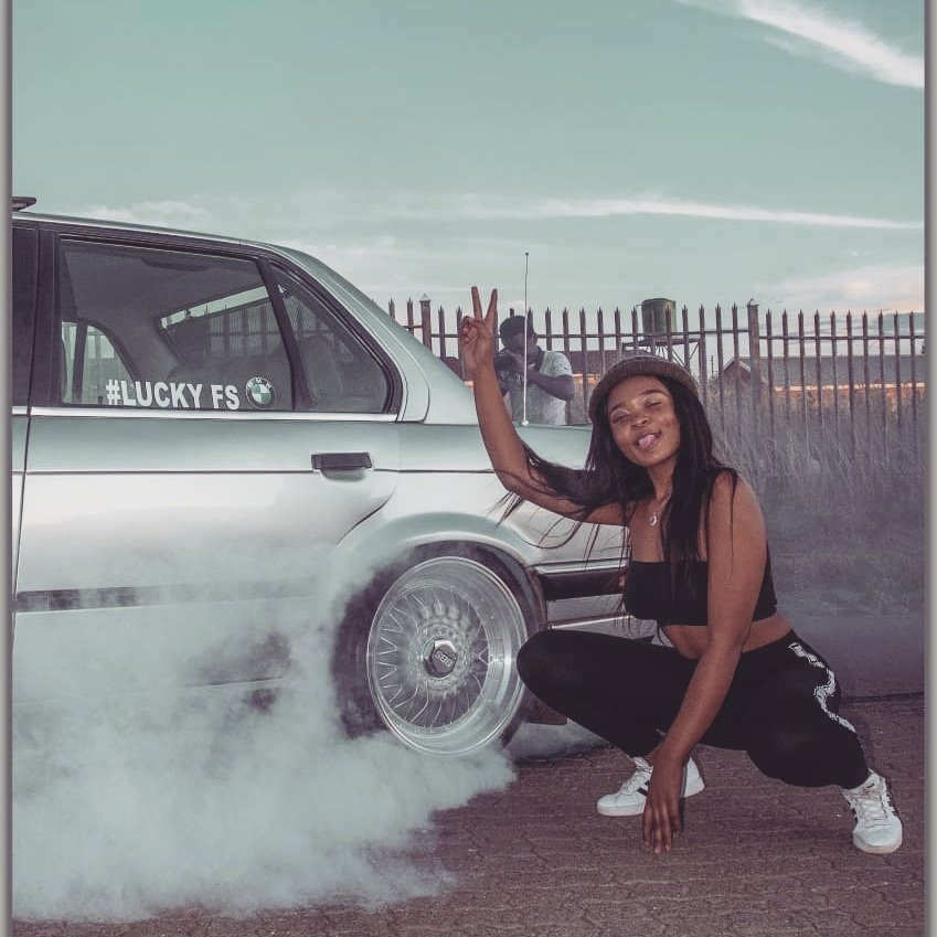 Kg__94's tweet photo. #325i
#Alpina
#GirlsAndCars
#BMW
#Gusheshe
#StanceIsLife
#KingOfTheStreets
#HBC
#HBCPhotographer
#HarrismithBeemerClub https://t.co/NSXqjtltUs