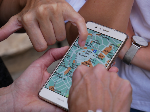 Sergiok8's tweet photo. Every minute matters. This week Mercer colleagues are coming together to connect first responders with those in need by virtually mapping unmarked areas of the world. #MercerCares #culture #covid19 https://t.co/NlHbyevxGO https://t.co/dntPwz7dEp