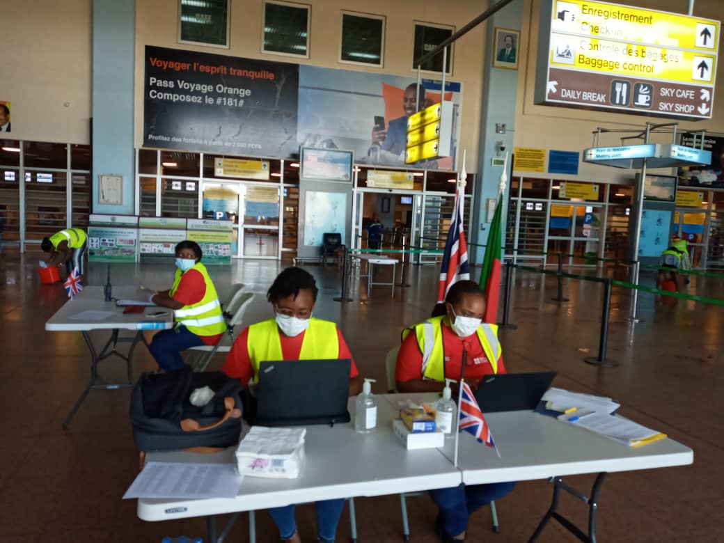 UKinCameroon's tweet photo. Check-in is about to open in 5 minutes and our team is ready to welcome you in - just a quick temperature check from the health officials followed by our visa and passport checks. https://t.co/BfeAWUgC63