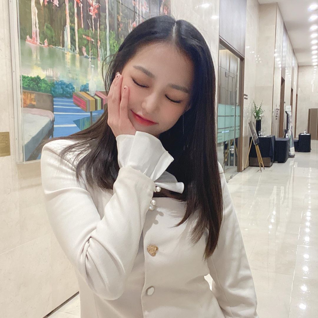 ♥ 200514 ⇝ instagram update 
         ˗ˏˋ #씨엘씨 ✧ #예은 ˎˊ˗