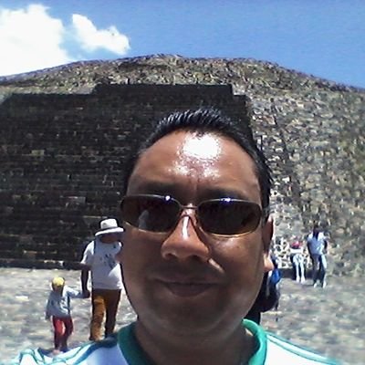OTRJAEH's tweet photo. love his selfie. https://t.co/714u0lcmCb