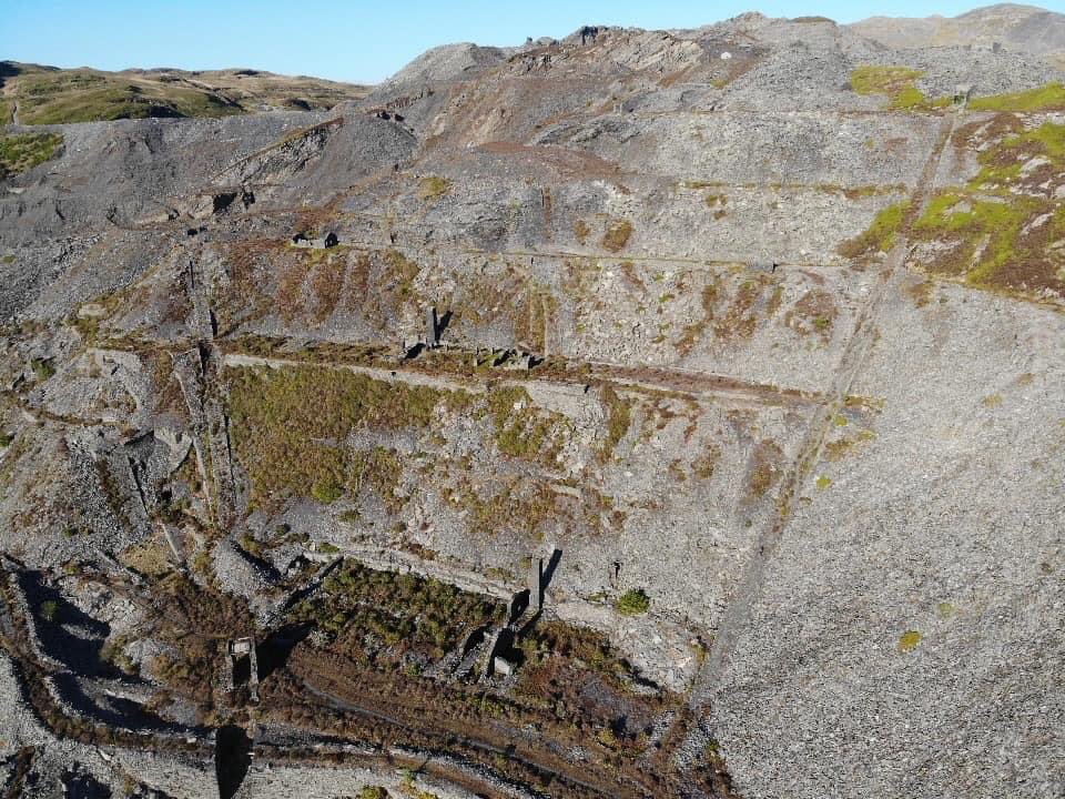 welshdroneman's tweet photo. Some aerial views of last nights local walk up Diffwys Quarry in Blaenau Ffestiniog 
#NorthWales #Snowdonia #Diffwys #Quarry #BlaenauFfestiniog 

Would any of my followers be kind enough to retweet some of my posts please, and thank you in advance https://t.co/22qvsSPe8z
