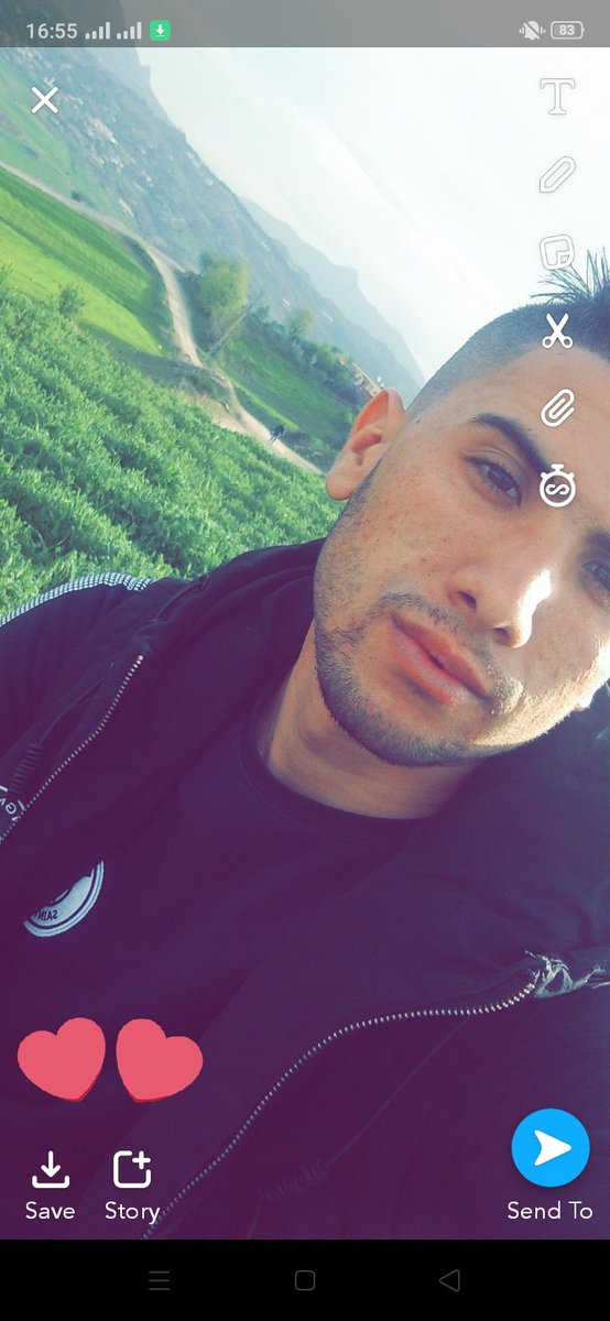 "نحنُ قادرون حاضِرون، وهُم زائفون زائلون..واللهُ بالغٌ أمره.✌🏻🇩🇿♥🇵🇸"