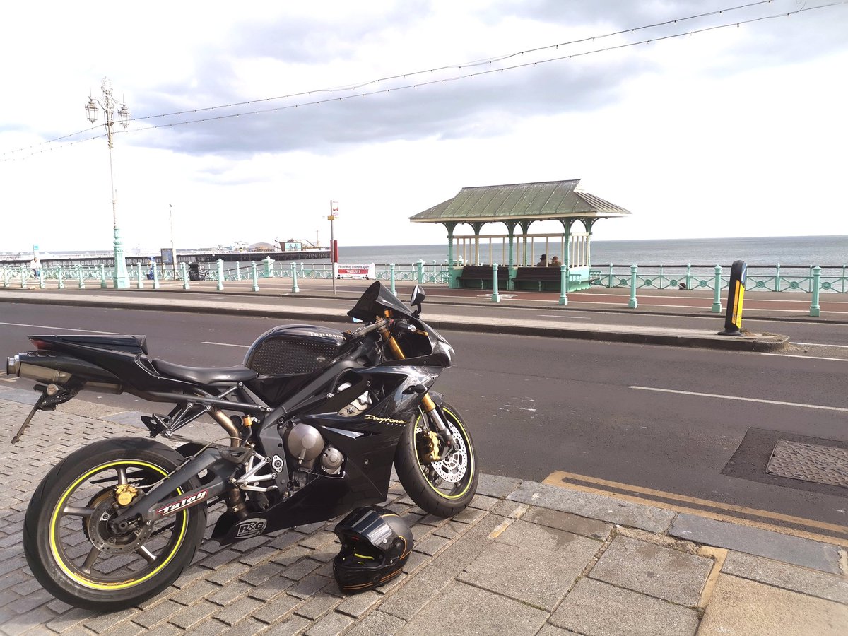 AlphaDeviant's tweet image. Finally got her out for a nice little ride down to #brighton shame it wasn't a ride waiting there for me 😉😈🍆