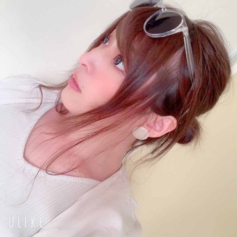 arly0401's tweet photo. 久しぶりにばっちりメイク💄
カラコンはラニコンのグレーの
カラコン〜♪
@lanicon_karakon
#Lanicon
#ラニコン
#カラコン
#ワンダー
#gray
#グレー
#送料無料 https://t.co/0lkuM4irBS