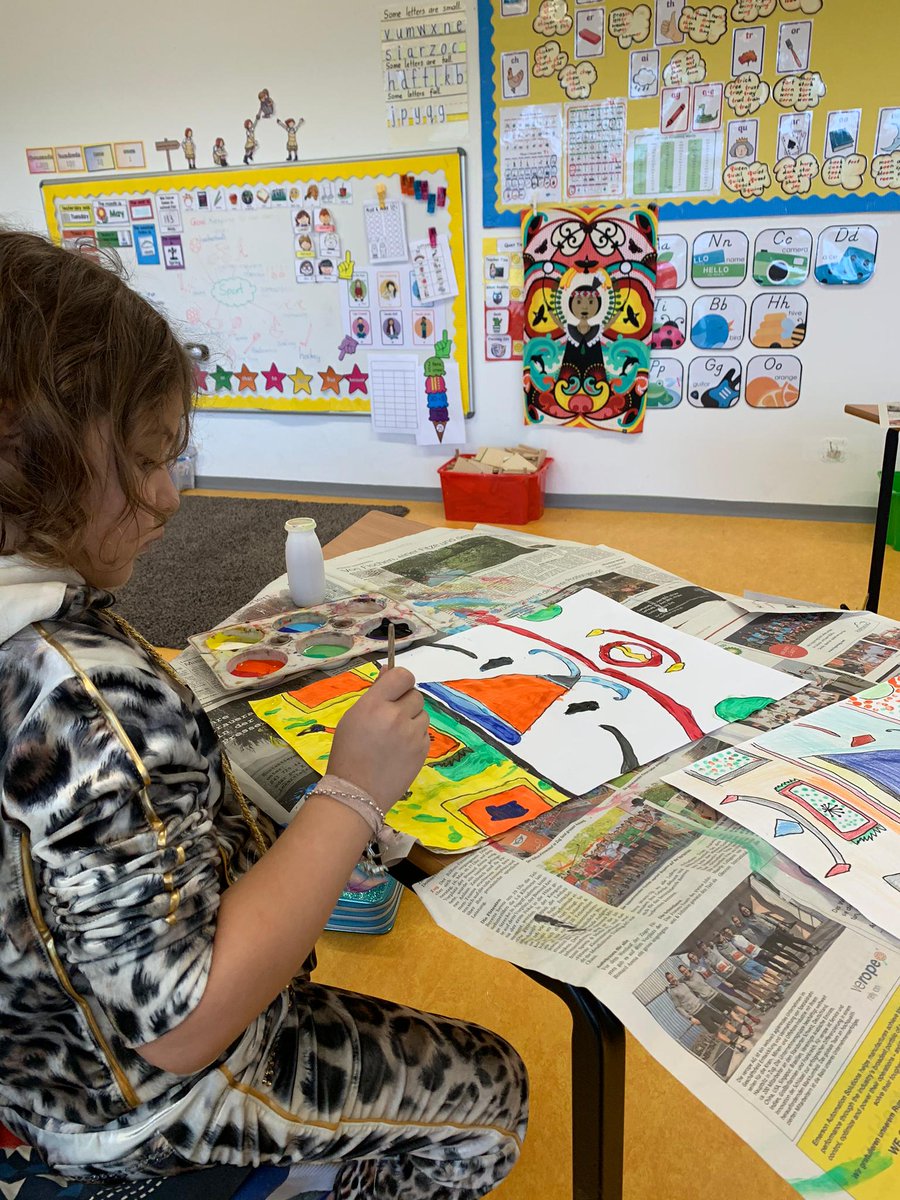 Symmetry Art in Key Stage 1 at ISCS!

#artshare #iscs #Switzerland