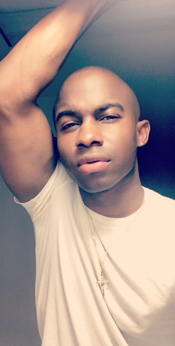 Watch Tay's leaked NSFW photo on TwXstars